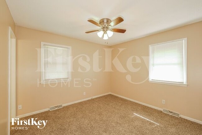 Building Photo - 506 Hargis Ln