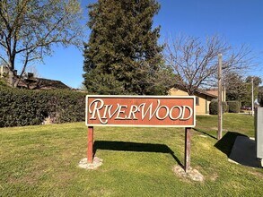 Building Photo - 1930 E Harold Ave