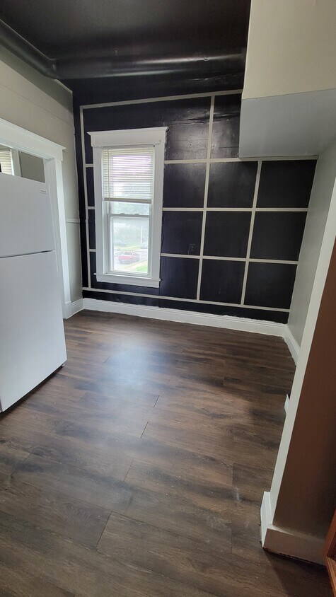 Updated KITCHEN - 3682 Craig Ave