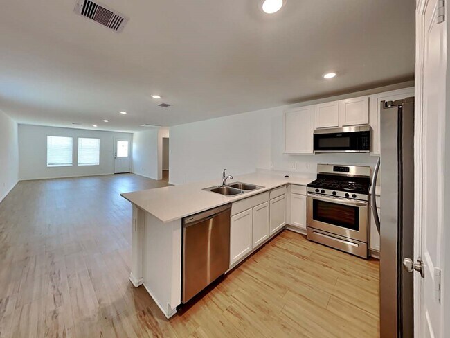 Foto del edificio - 24023 Laurel Farms Dr