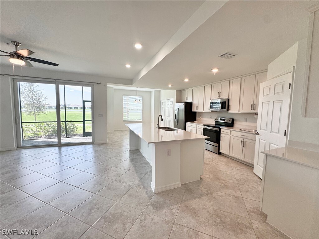 Foto principal - 15970 Grassland Ln