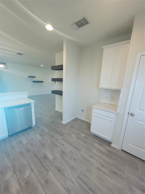 Building Photo - 249 La Dera Dr
