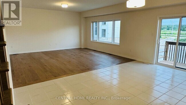 Photo du bâtiment - 3773 Sunbank Cres