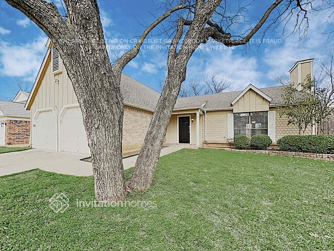 Foto del edificio - 503 Thorn Wood Dr