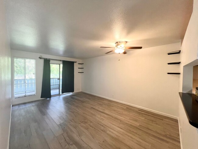 Building Photo - 2br/2ba/2pkg in Mililani Tech Park | Water...