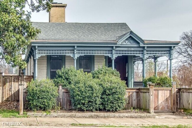 Foto del edificio - 1 br, 1 bath House - 1024 2nd Ave S