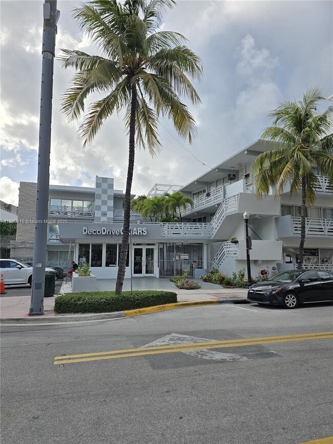 Foto del edificio - 1446 Ocean Dr