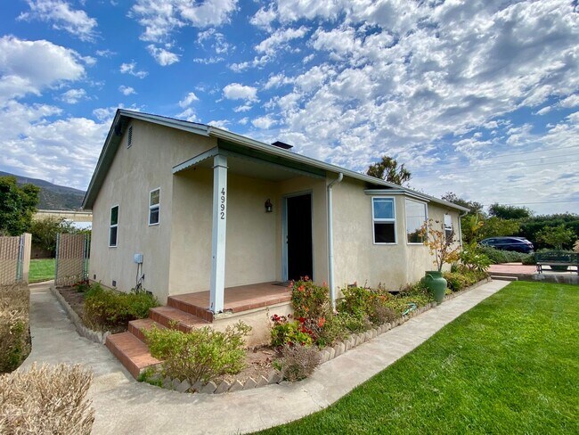 Foto del edificio - Hidden Gem 4 bed 2 bath home in Carpinteri...