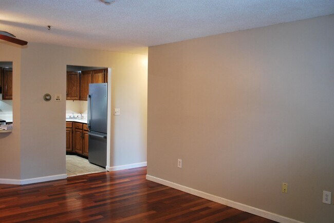 Foto del edificio - 14 Turnbuckle Ln