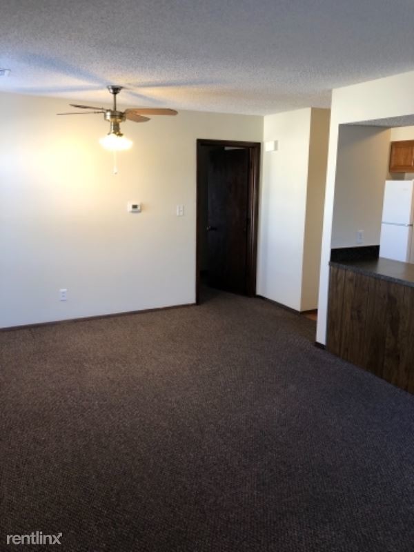 Building Photo - 1035 S Kansas St