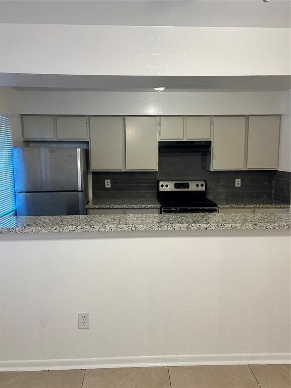 Primary Photo - 3901 Woodchase Dr