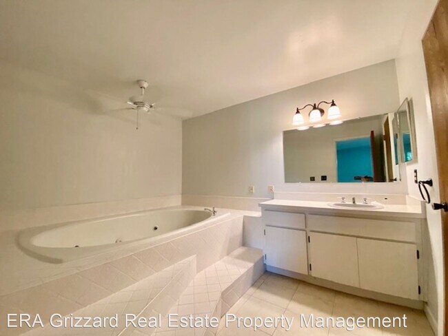 Building Photo - 4 br, 2.5 bath House - 941 CR 466A