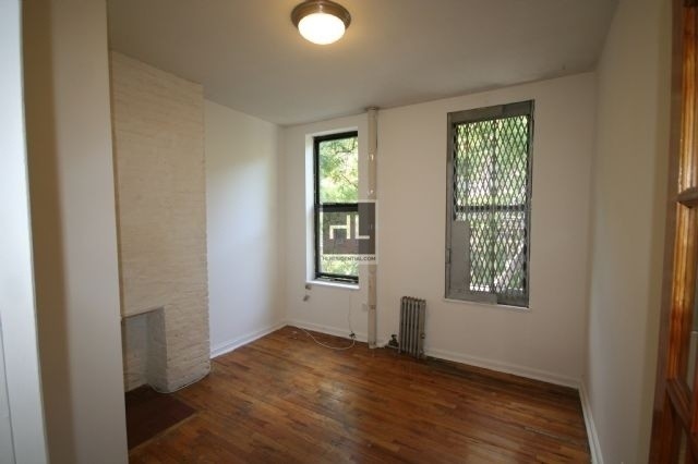 Primary Photo - East 9th Street
