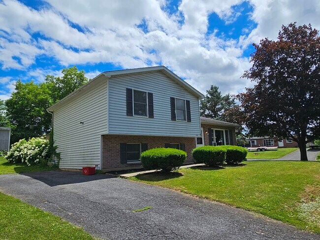 Foto del edificio - 100 Kuhns Ln