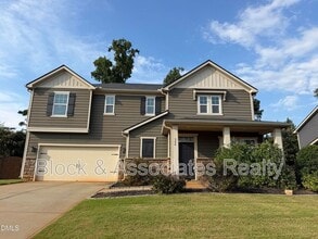 Building Photo - 504 Eno Dr