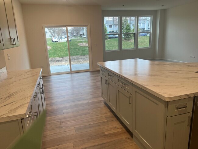 Foto del edificio - 1977 Leiter Way