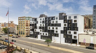 Building Photo - The Astir Callowhill