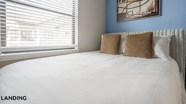 Building Photo - 11139 Culebra Rd