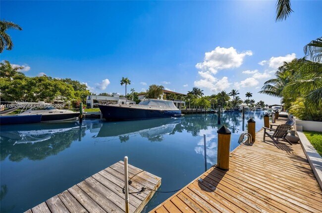 Foto del edificio - 1141 NE 90th St