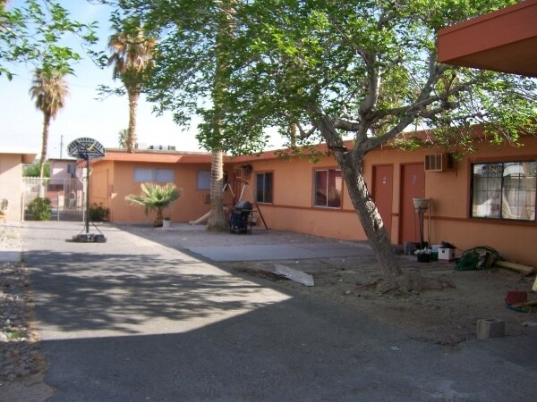 Building Photo - 2200 Sunrise Ave