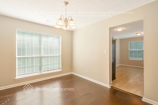 Foto del edificio - 195 River Trace Ct