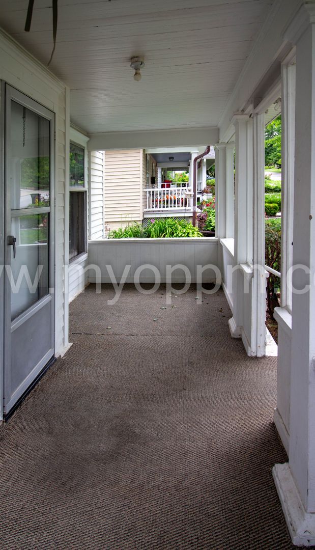 Building Photo - 1020 N 32nd St