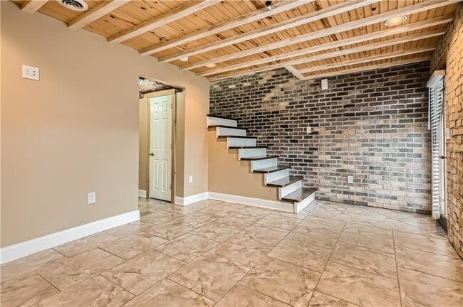 Building Photo - 109 Rondak Cir