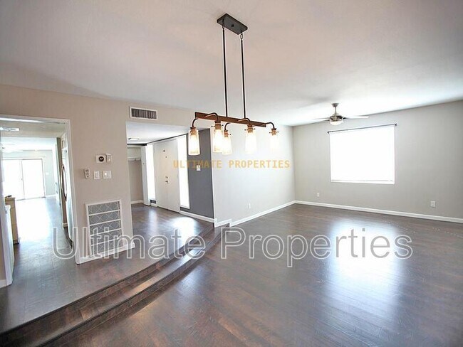 Building Photo - 4835 W Christine Cir