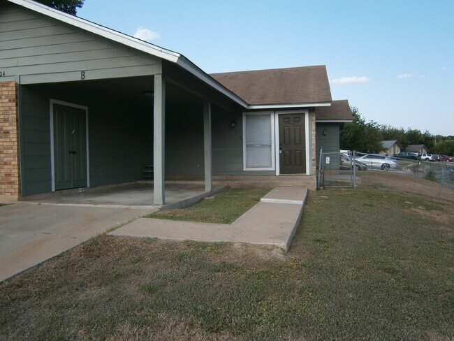 Foto del edificio - 7004 Aries Ln