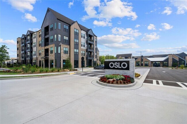 Building Photo - 7000 Renaissance Pkwy