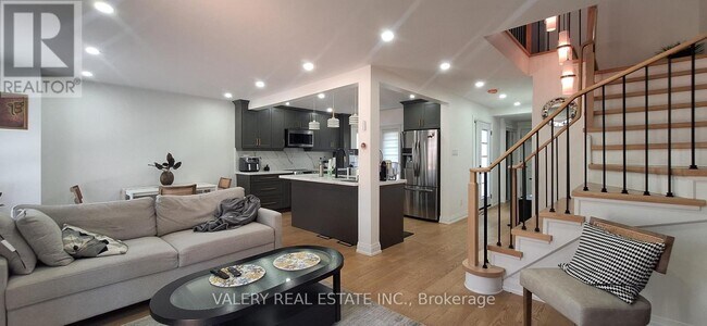 Building Photo - 68 Mullis Crescent