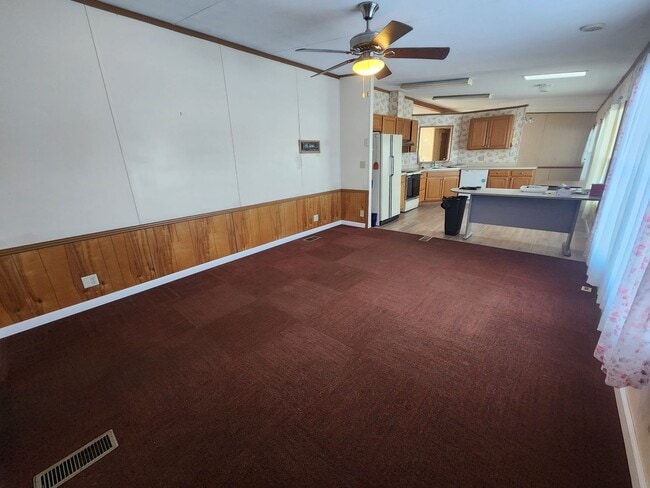 Building Photo - 615 Twin Bridge Rd