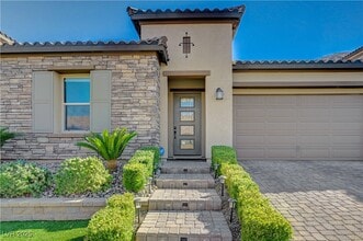 Building Photo - 3943 Reyes Ave