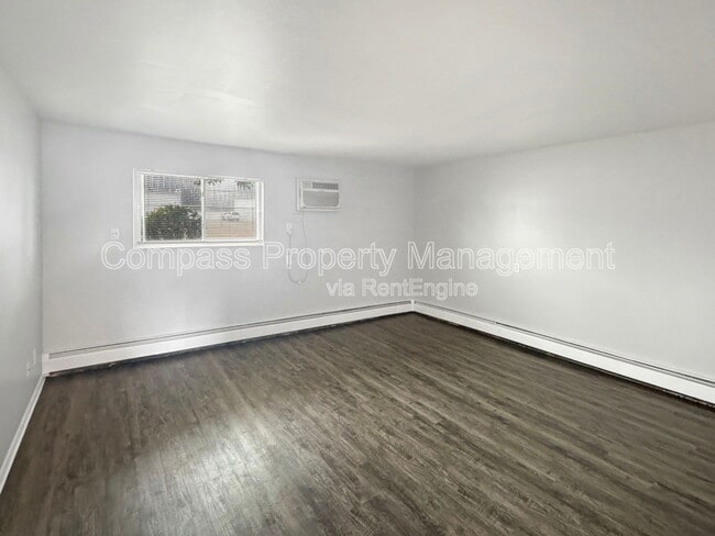 Building Photo - 1720 Porter St SW