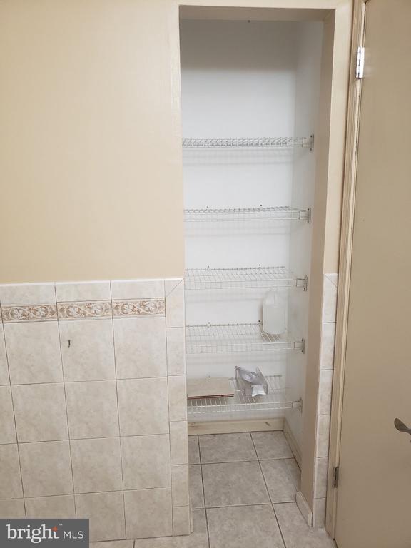 Foto del edificio - 369 Green Meadow Ln