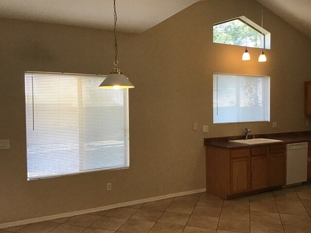 Foto del edificio - 1843 S 105th Dr