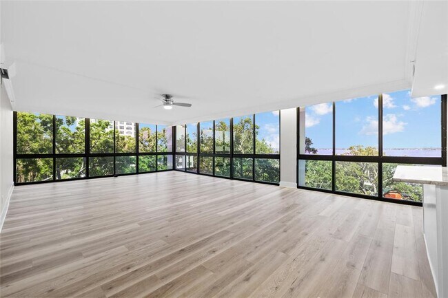 Foto del edificio - 3301 Bayshore Blvd