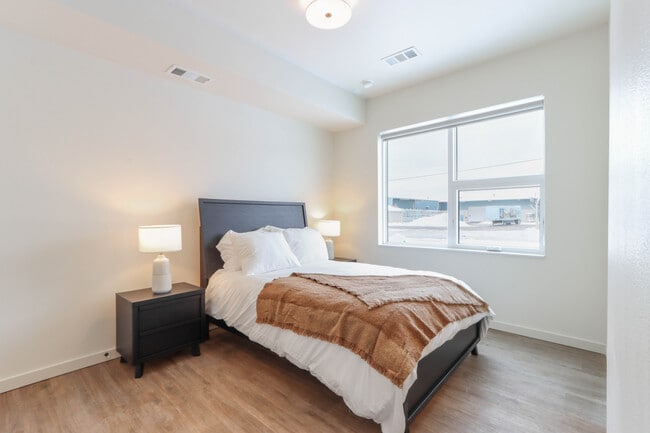 Foto del edificio - Evergreen Landing Apartments on 8th