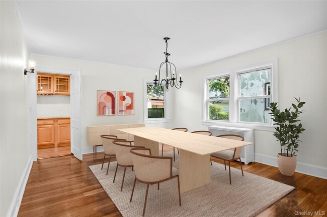 Building Photo - 506 Siwanoy Pl