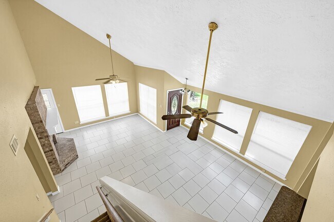 Foto del edificio - 3626 Storm Creek Dr