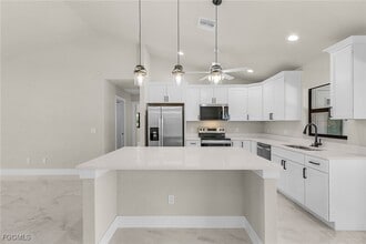 Building Photo - 2510 SW 17th Ave Building Photo - 2510 SW 17th Ave