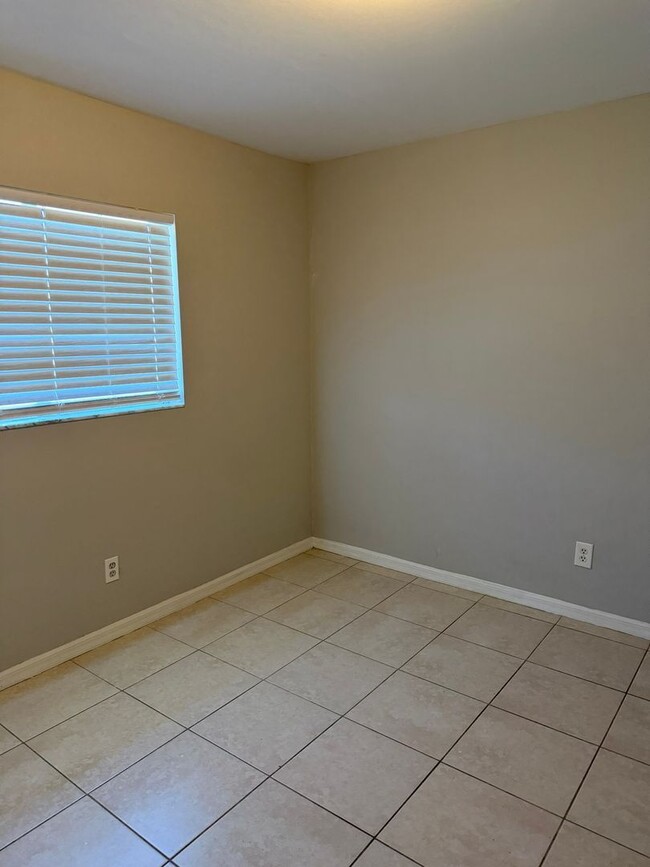 Foto del edificio - 4763 22nd St SW