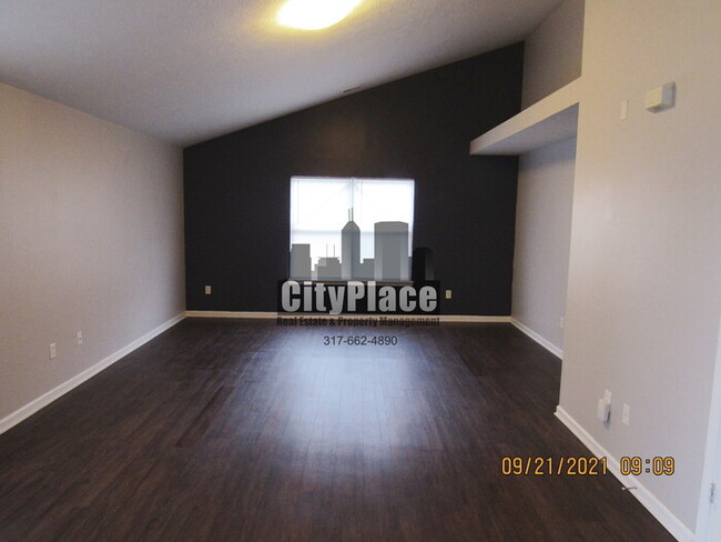 Foto del edificio - 608 Fisher Creek Dr, Indianapolis, IN 46239
