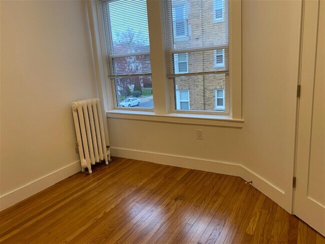 Foto del edificio - 167 Maple St