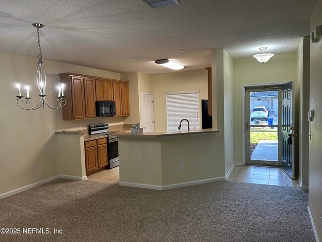 Building Photo - 352 Wooded Crossing Cir