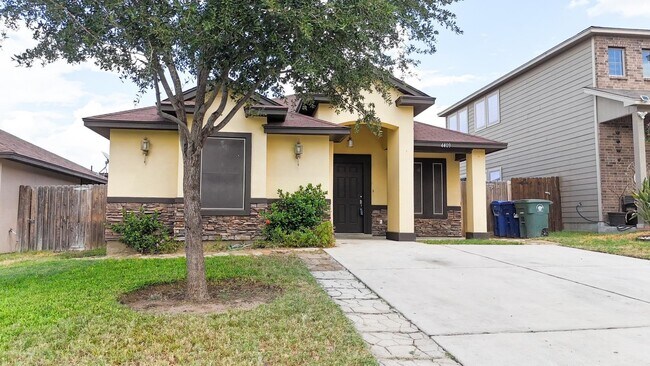 Foto del edificio - 4409 Gloria Dr