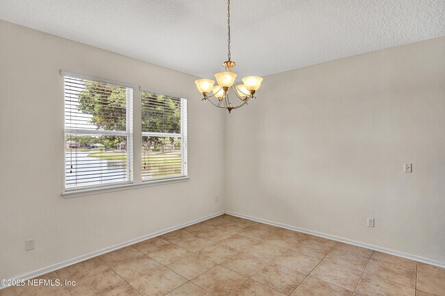 Foto del edificio - 16226 Magnolia Grove Way