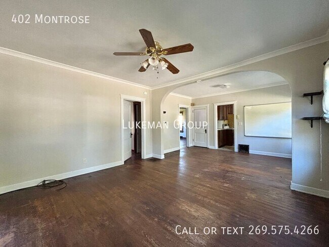 Foto del edificio - 402 Montrose-