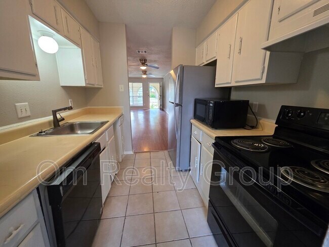 Foto del edificio - 12724 Shannon Hills Dr