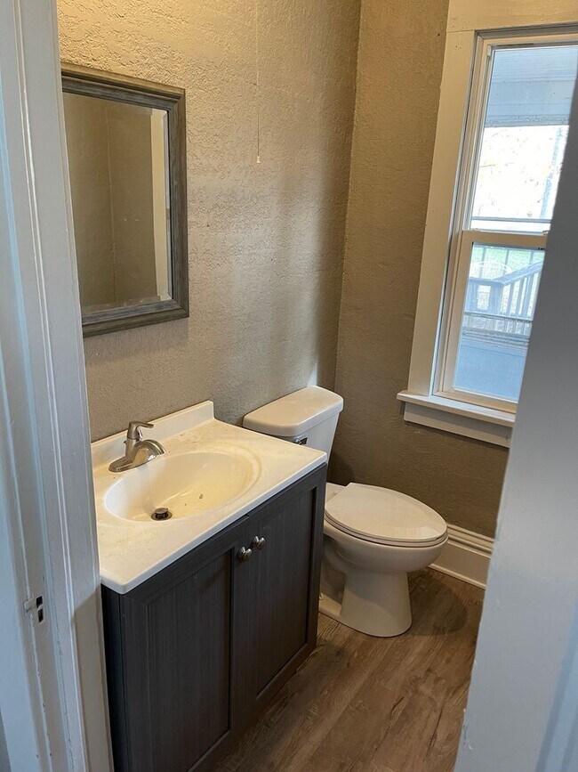 Foto del edificio - 4BD/1BA HOME!